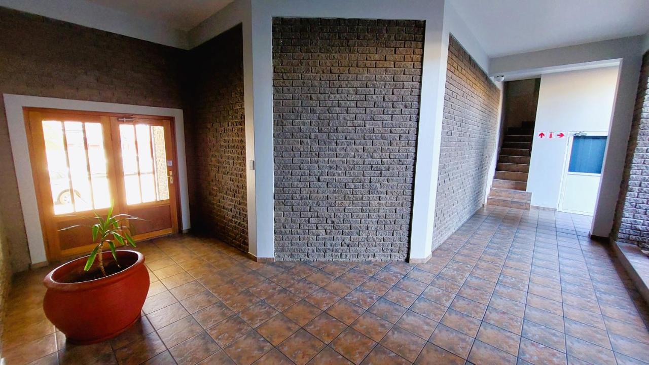 Nautilus 2 Bedroom Self-Catering Apartment Swakopmund Exteriör bild