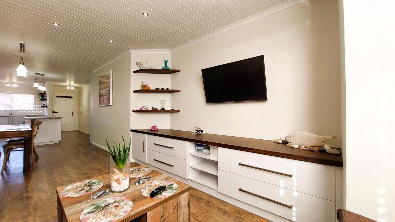 Nautilus 2 Bedroom Self-Catering Apartment Swakopmund Exteriör bild